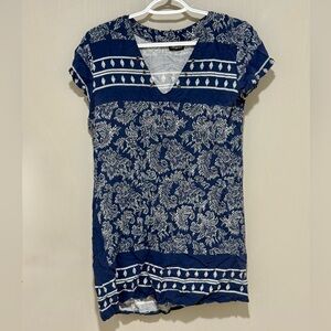 Blue and White Patterned V-Neck Top